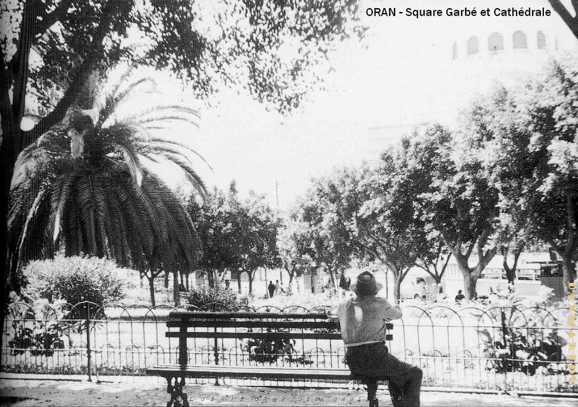 CA f- 015- Square Garbe.jpg
